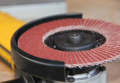 Круг лепестковый торцевой Ø150 P-150